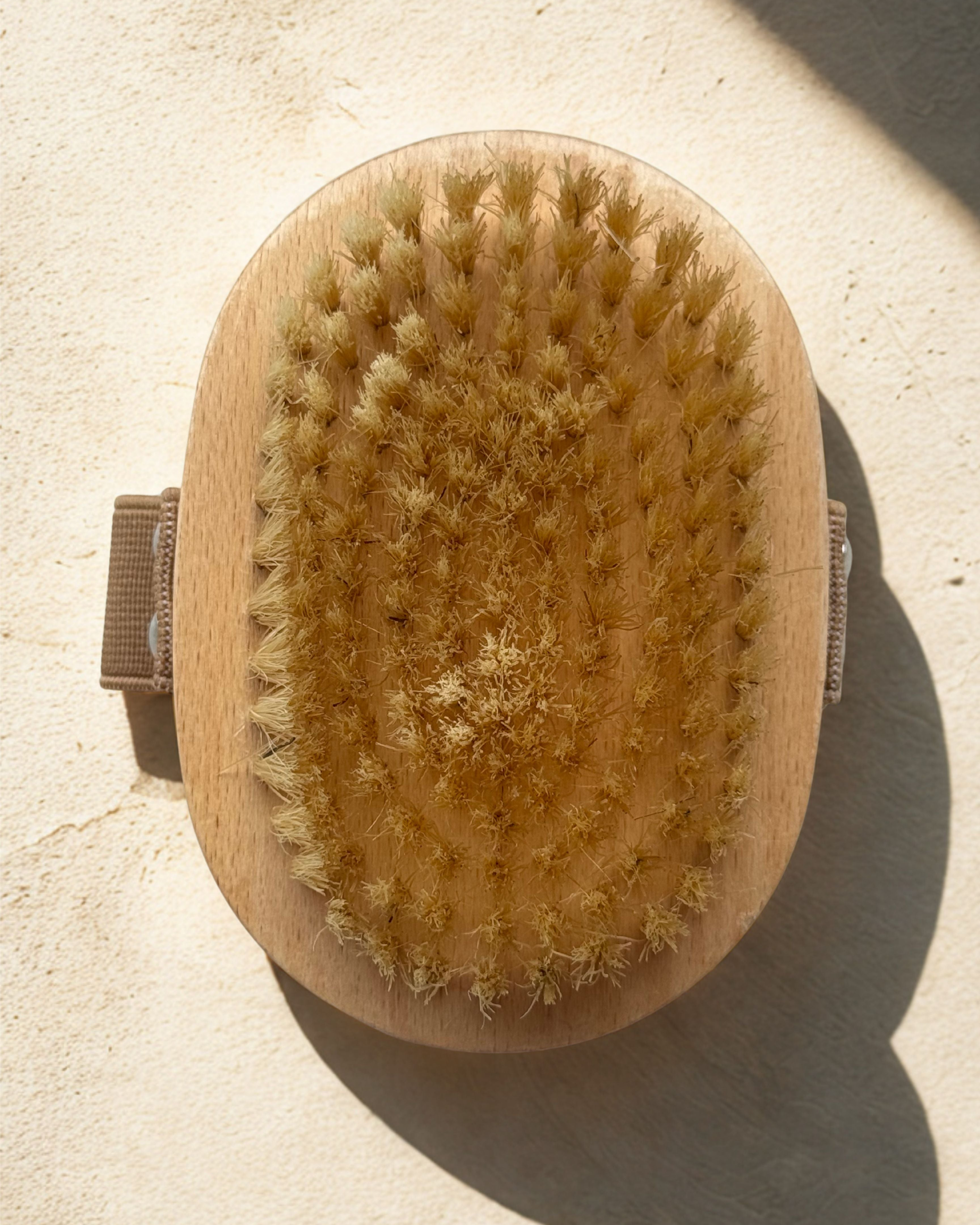 Glow Enhancer Body Brush