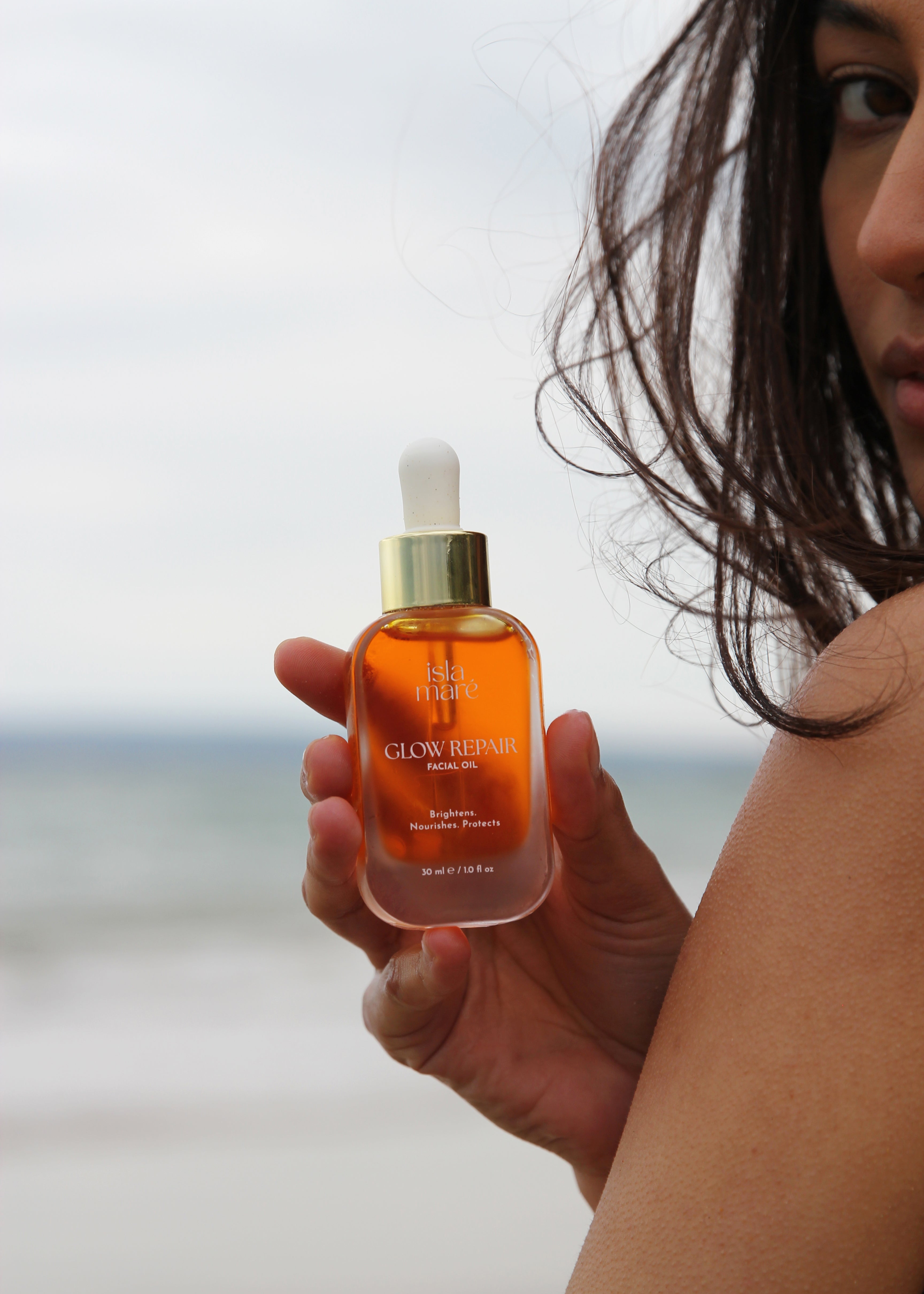 Hydrating skincare oil